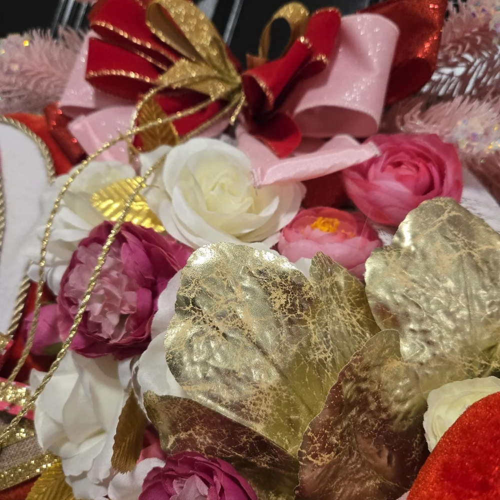 Valentine's Day Wreath Love Is In The Air Hot Air Balloon